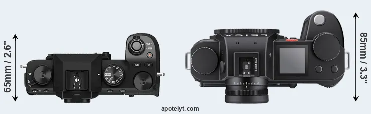 Compare X-S10 versus Leica SL3 top